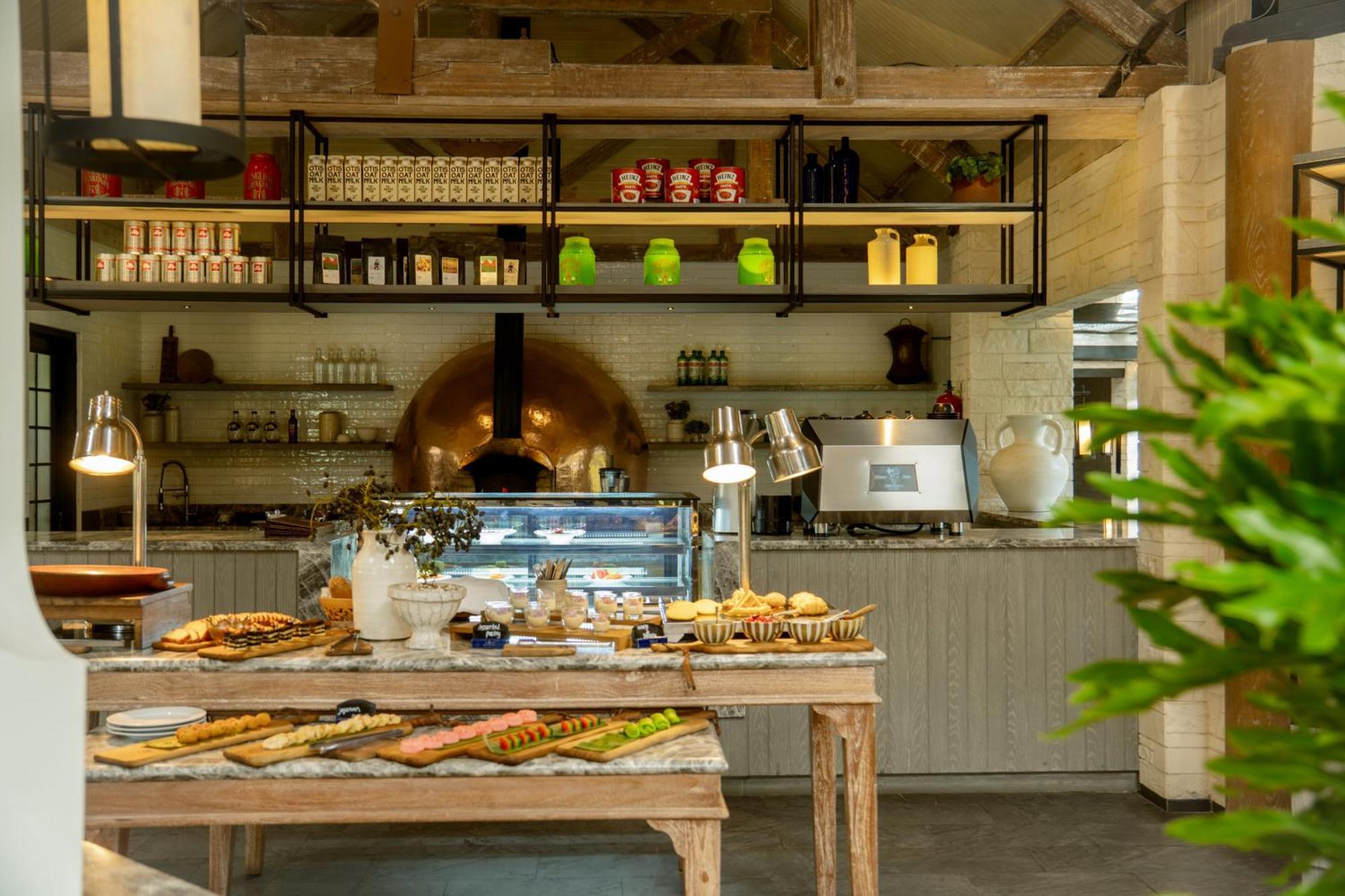 Novus Giri Resort & Spa Puncak Εξωτερικό φωτογραφία